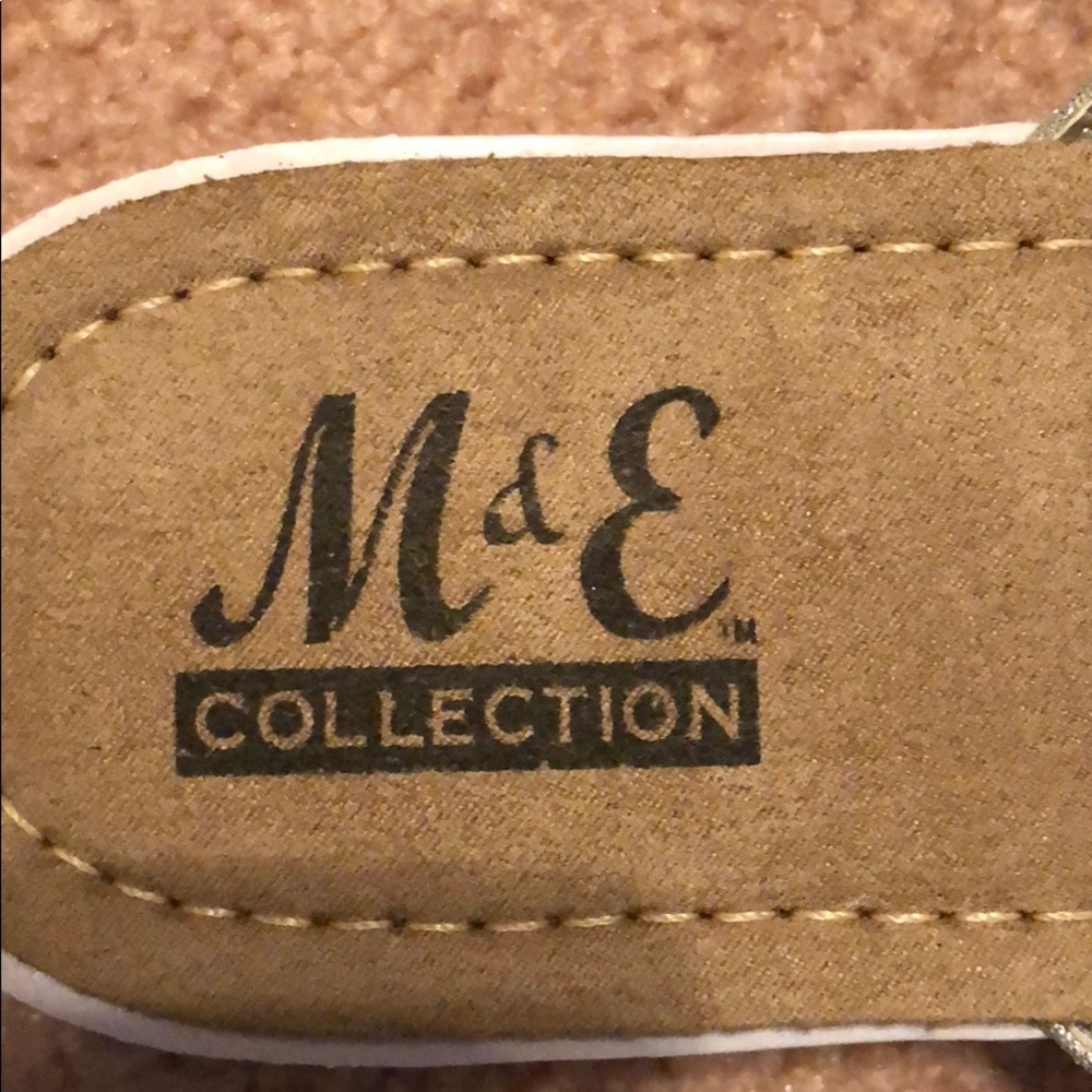 M & E Collection flip flops. - Picture 2 of 4